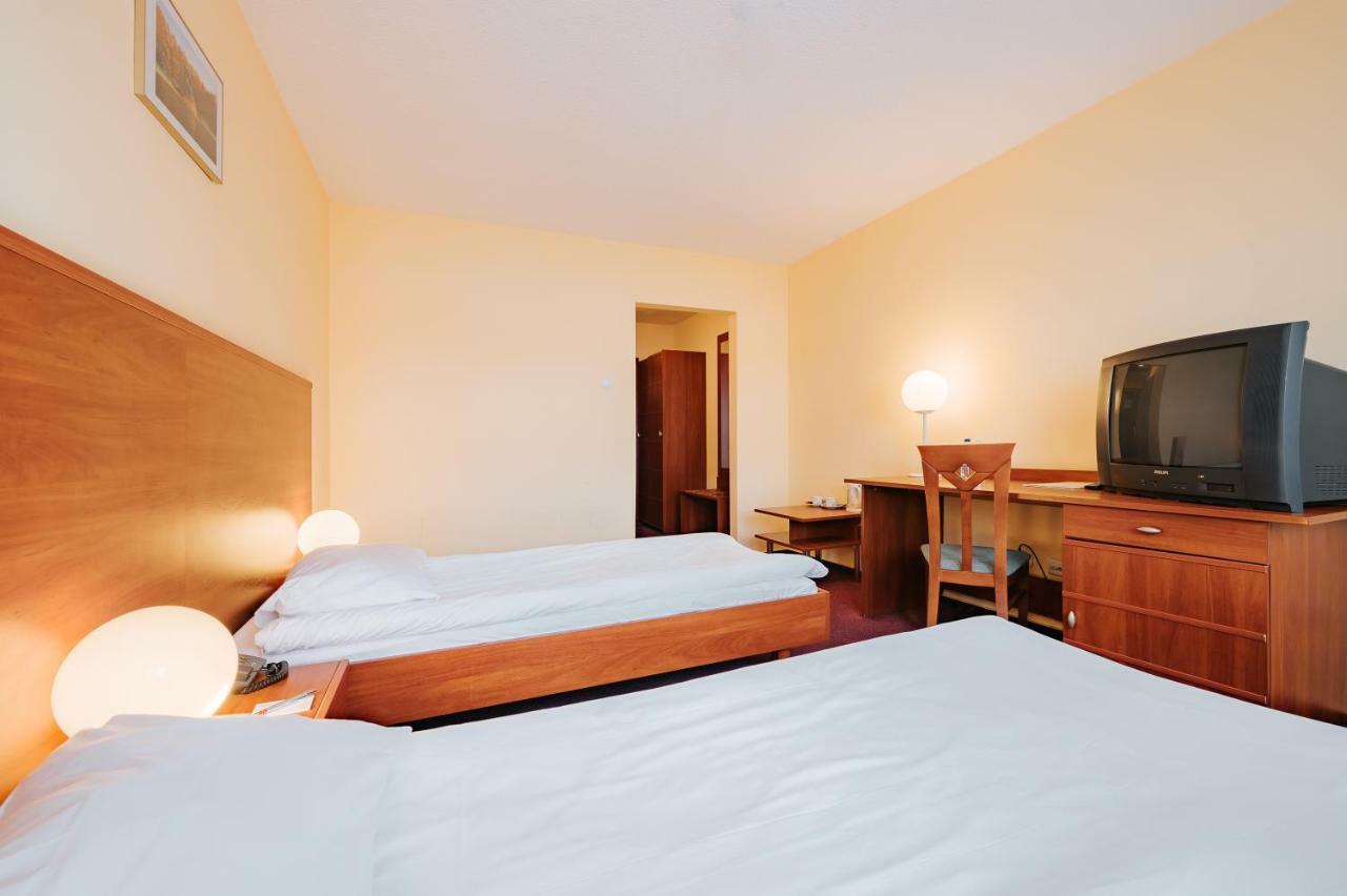 Sangate Airport Hotel Varsóvia