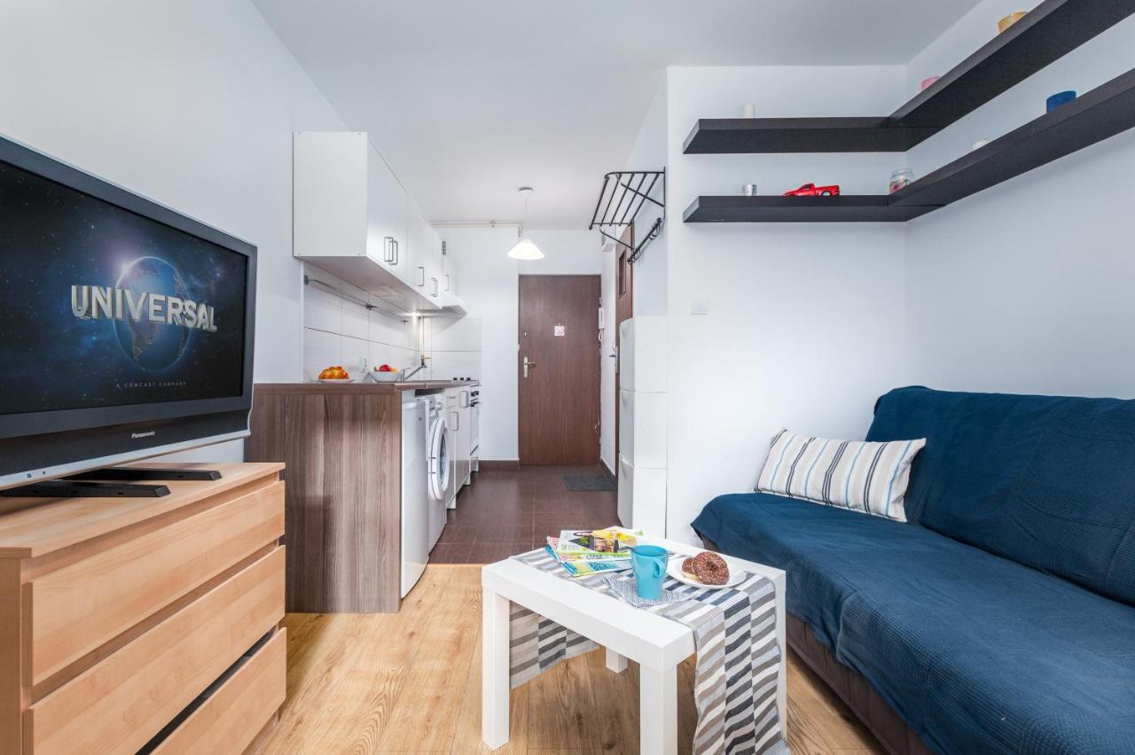 Studio Chmielna By Renters Apartment