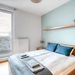 Vive Modern 3-Bedroom Flat In Guarded Estate, Parking