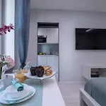 Wlr Apartments - Hoza III