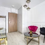 Good Time Apartment