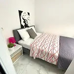 Center Warsaw - Apartmenty Jana Pawla II