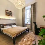 Freta Unique Old Town Apartment