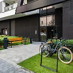 Newburg Apartments Wolska