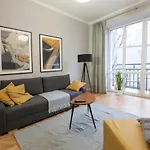 Warsaw Concierge Flat6 Hoza