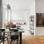 Oomph Warsaw Central Supreme Apartment