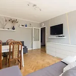 Krasinski Garden 2-Bedroom Apartament