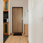 City View Apartment Marszałkowska by Renters