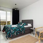 Soho 18 Apartment By Renters Prestige