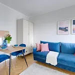 Targowa 10 Blue Studio AC