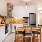 Saska Kępa Bright Apartament