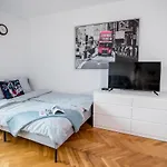 Superapart Plac Dabrowskiego 12