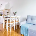 Superapart Plac Dabrowskiego 12