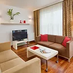Mamaison Residence Diana