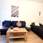 Great Life - Apartment Next To Metro Station