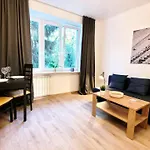 Great Life - Apartment Next To Metro Station