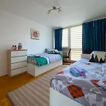 Walicow 20 Room 1