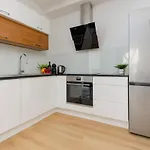 Warszawa Śródmieście Bonifraterska Apartments by Renters