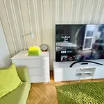 Super Apartament Green Rondo Onz Metro Nowe Wifi 300 Mb/S Aircondition Netflix Spotify