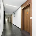 Warsaw Prymasa Tysiaclecia Business Centre By Noclegi Renters