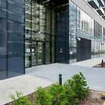 Warsaw Prymasa Tysiaclecia Business Centre By Noclegi Renters