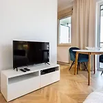 East Side Of Warsaw Studio 111