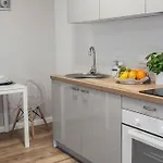 Bezagenta Mozart6 Studio Easy Access To City Wifi