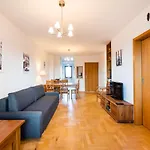 Woronicza Homey Wooden Apartment