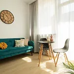 Piotrapartments - Wilcza Luxury Apartments In City Centre