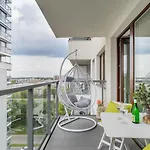 Stylish Apartment Near Arkadia
