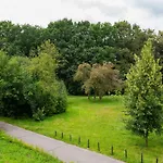 Pet-Friendly Studio Apartment Batorego Warsaw By Noclegi Renters