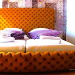 Ambassador Apartament