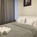 Oomph Warsaw Central Premium Apartments
