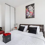 Family Apartment With A Terrace On Aleje Jerozolimskie