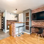 Ratusz Arsenal Modern City Apartment