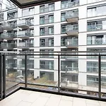 Warsaw Night Apartments Menica Residence
