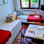 Vitalia Apart Rooms Bobrowiecka