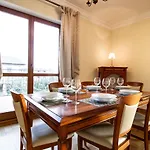 Ursynow Lavish Apartment