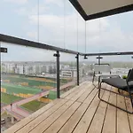 Industrial Pet-Friendly Apartment With Movie Projector By Noclegi Renters