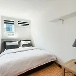 Rondo Onz Standard Apartment