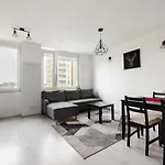 Witolinska White & Black Apartment