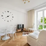 Plac Konstytucji Bright Apartment