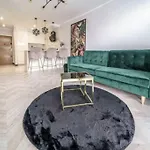 Luxury And Modern-City Center&G925