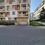King-Size Bed Apartment With Garden