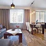 Niepodleglosci Serviced Apartments
