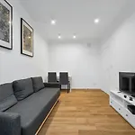 Dzielna Standard Apartment