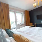 Warsaw To Be - Golden Apartment
