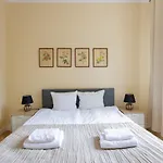 Golden Apartments Warsaw- 3 Separate Rooms - Best Location&Nowy Swiat