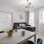 Warsaw Apartments - Parking, Quiet Neighbourhood - By Rentujemy