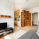 Rondo Szendzielarza Standard Studio